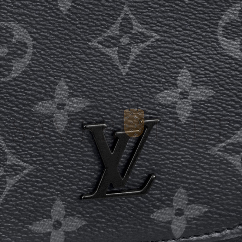 LOUIS VUITTON DISTRICT PM M45272 (25*22*7cm)
